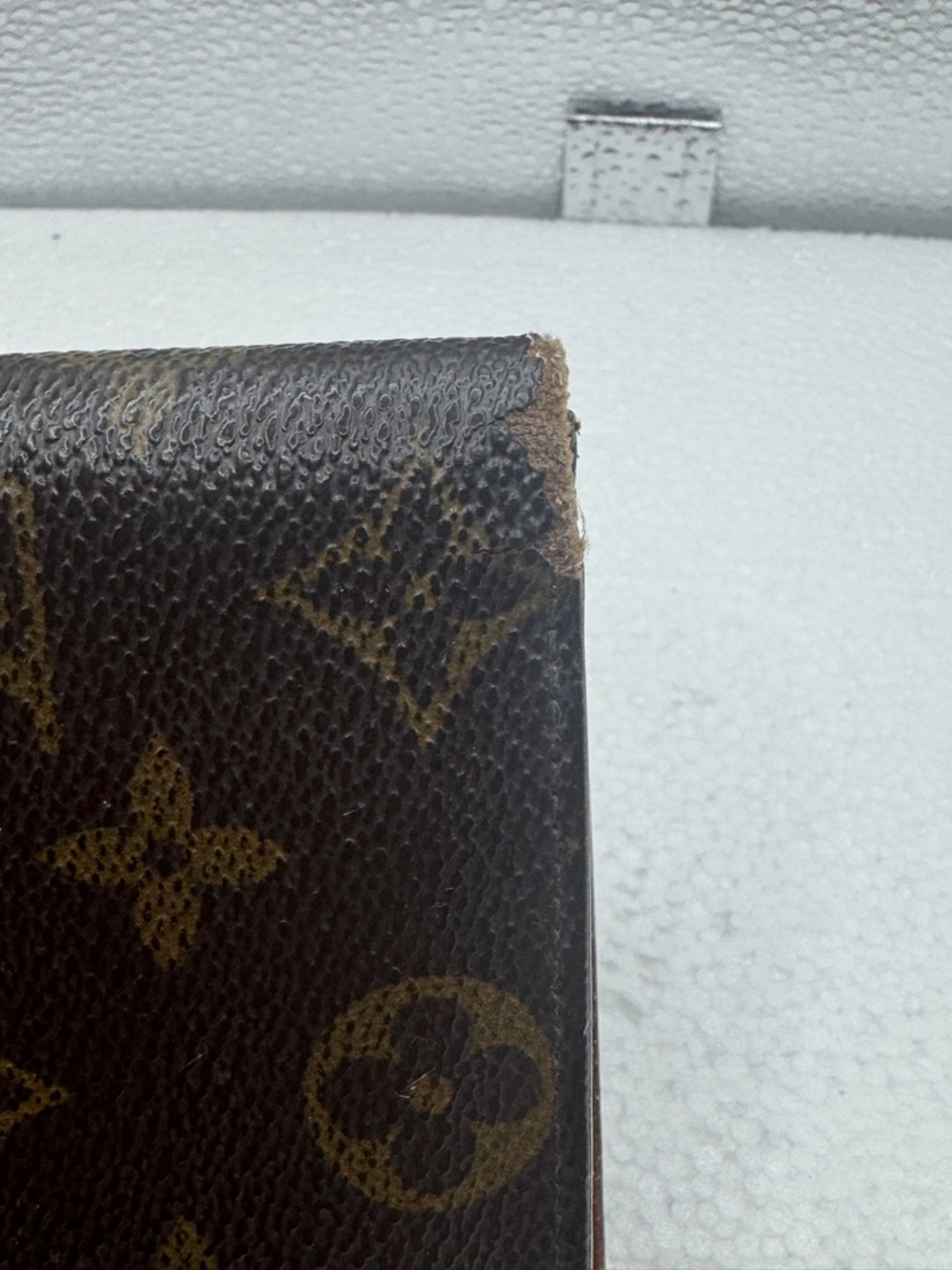 Louis Vuitton Monogram Canvas Wallet in Brown and Tan - Fair Condition - Picture 10 of 10